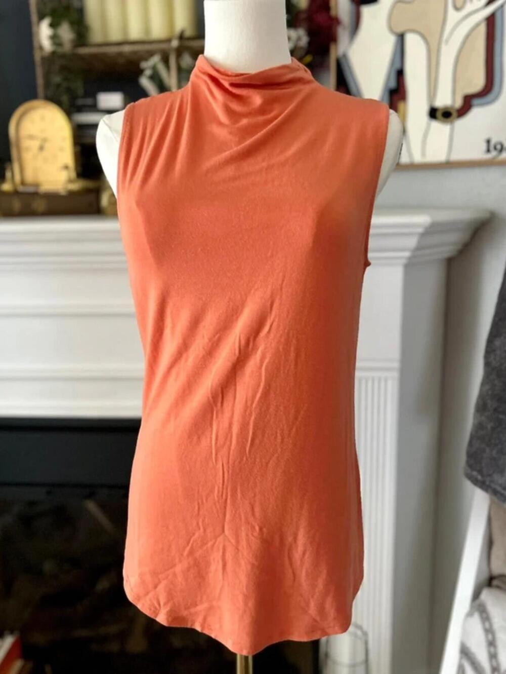 Joan Vass New York Peachy Orange Sleeveless Blouse/Tank Size Medium